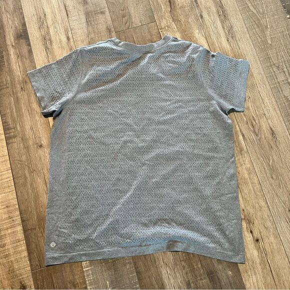 Lululemon gray top  - Picture 2 of 6